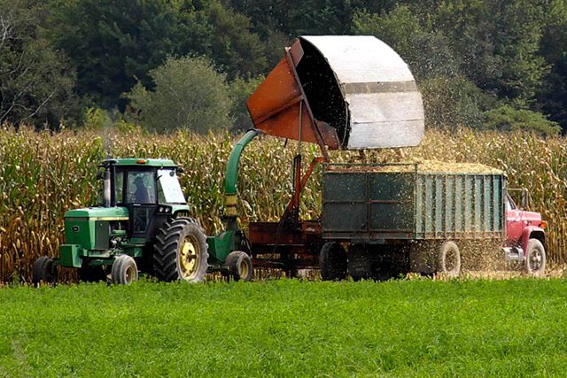 corn-field-tractor-2-4-D