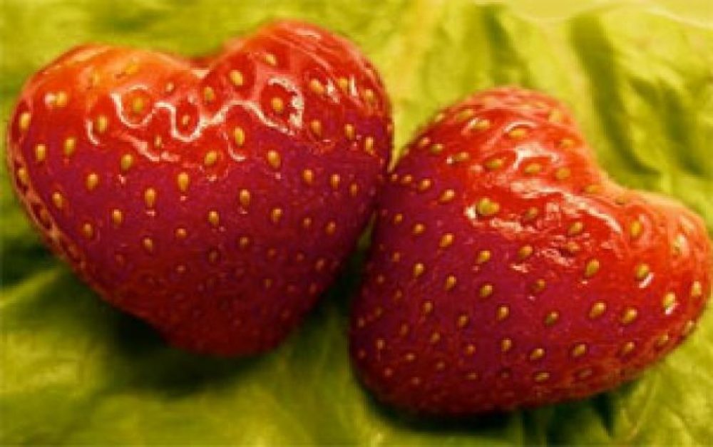 strawberry-hearts