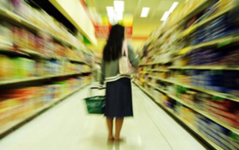 supermarket-shopper-blur